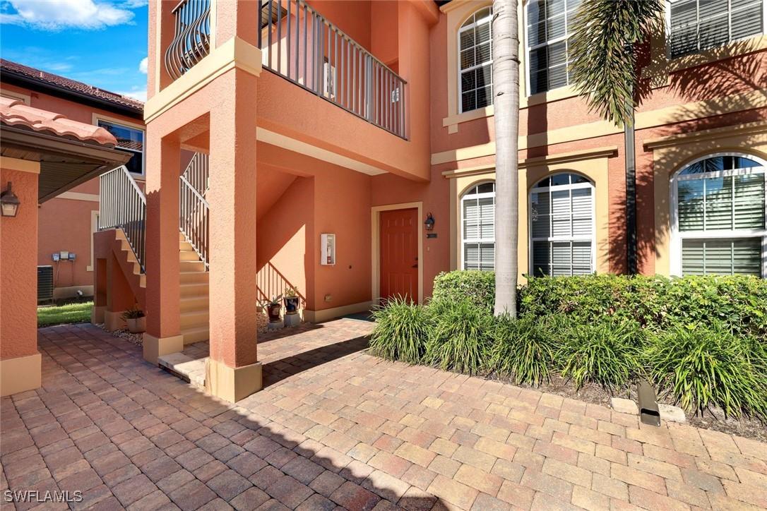10049 Heather Ln. #101, Naples, FL 34119