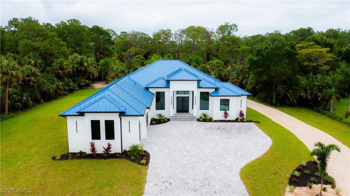 522 17th St., Naples, FL 34117