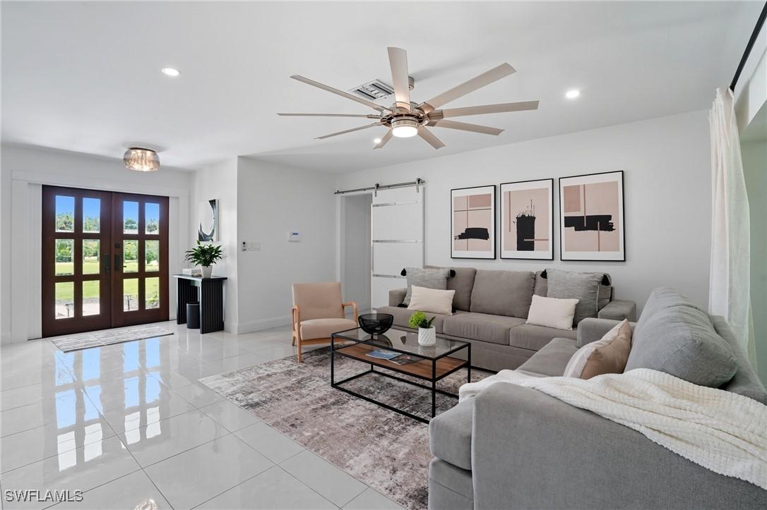 155 Old Tamiami Tr., Naples, FL 34110