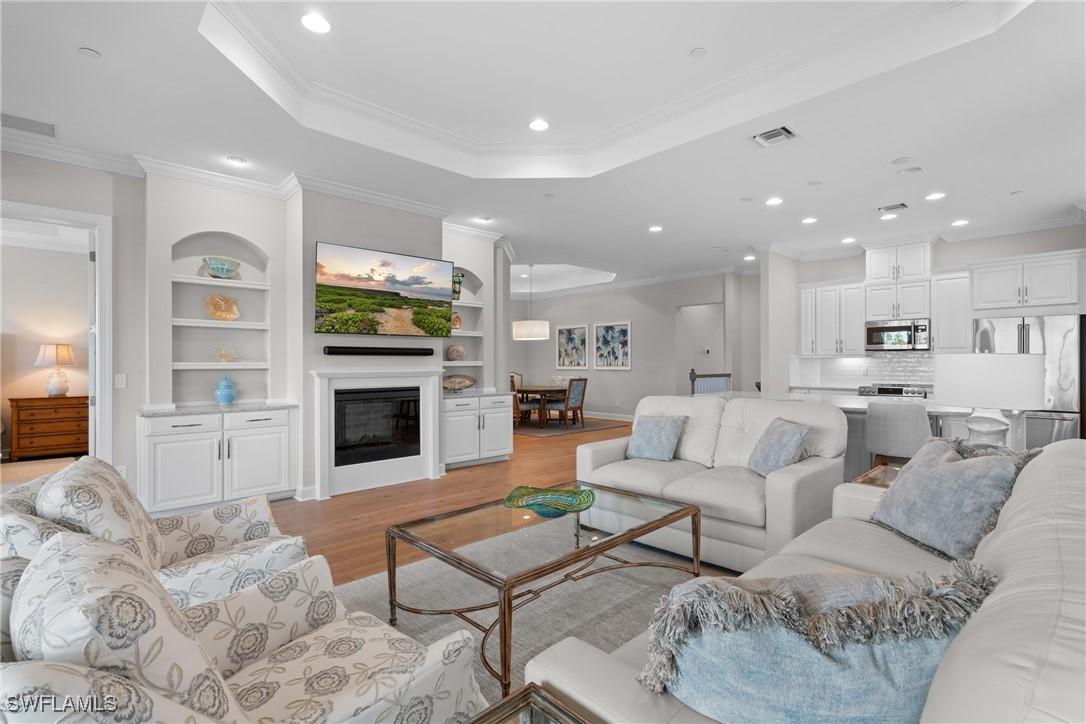 9657 Montelanico Loop #201, Naples, FL 34119