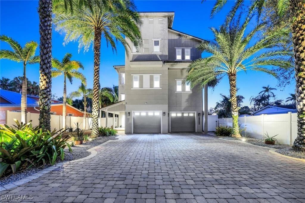 27281 S Riverside Dr., Bonita Springs, FL 34135