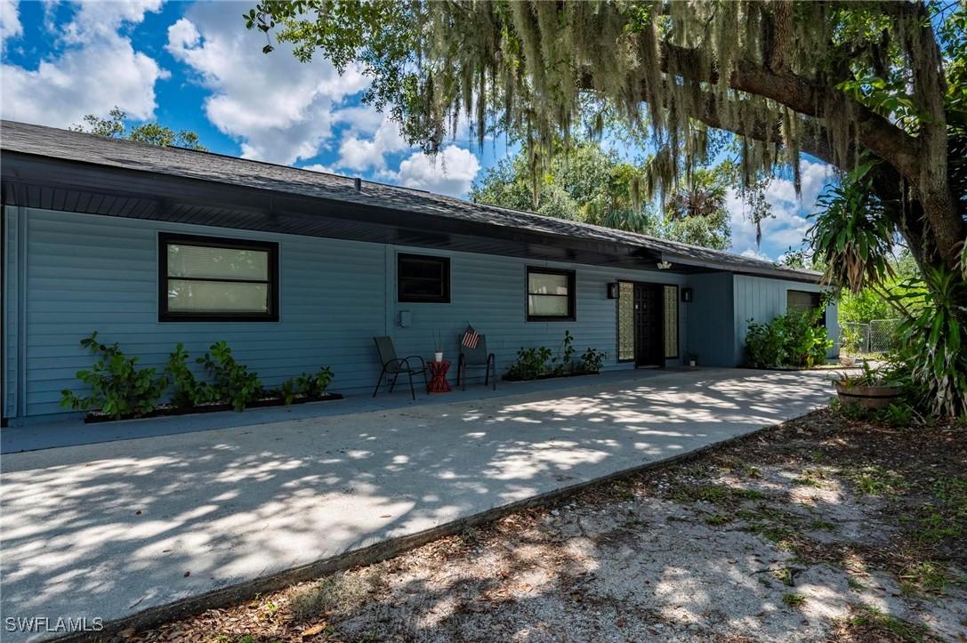 5700 Oakview Ln., Punta Gorda, FL 33950