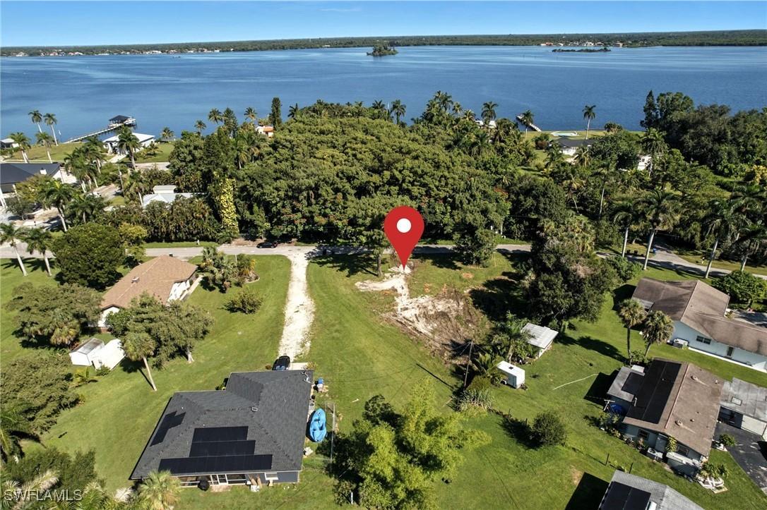 4364 Cypress Ln., Fort Myers, FL 33905