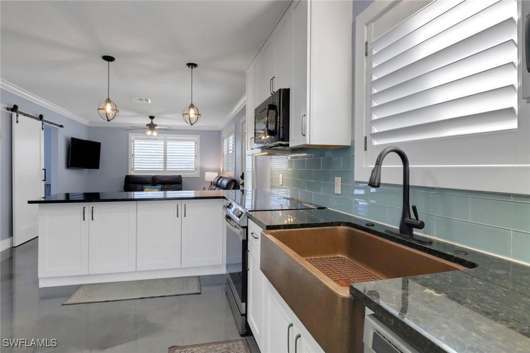 9804 Montana Ct., Bonita Springs, FL 34135