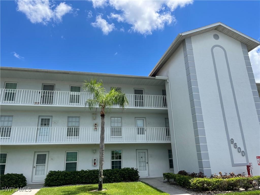 9600 Victoria Ln. #C204, Naples, FL 34109