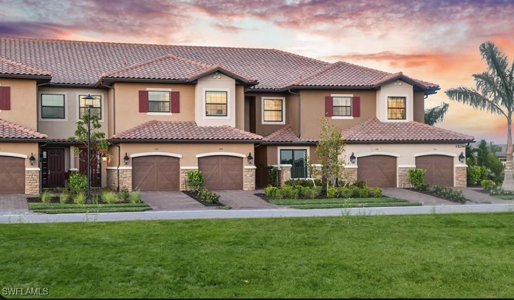 15319 Lucerna St. #104, Naples, FL 34114