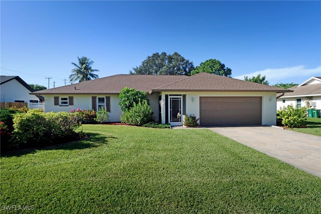 92 Chardon Pl., Naples, FL 34110