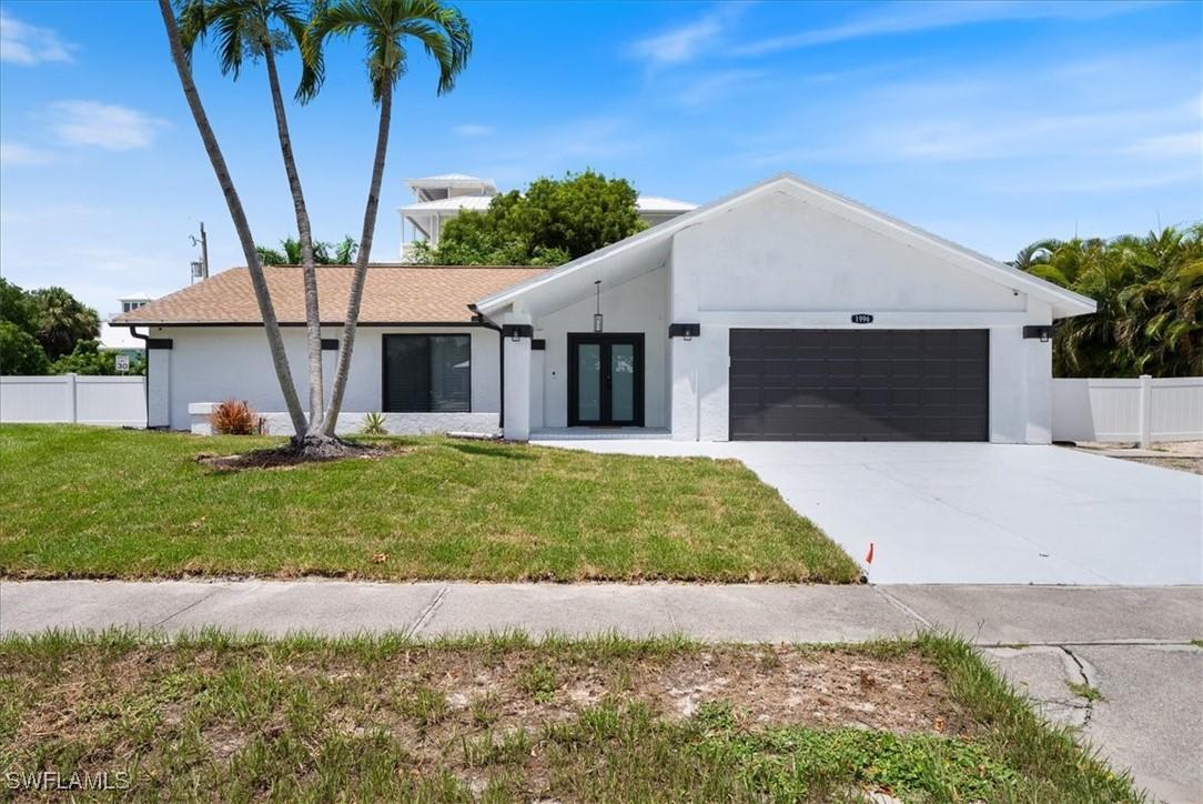 1996 Sheffield Ave., Marco Island, FL 34145