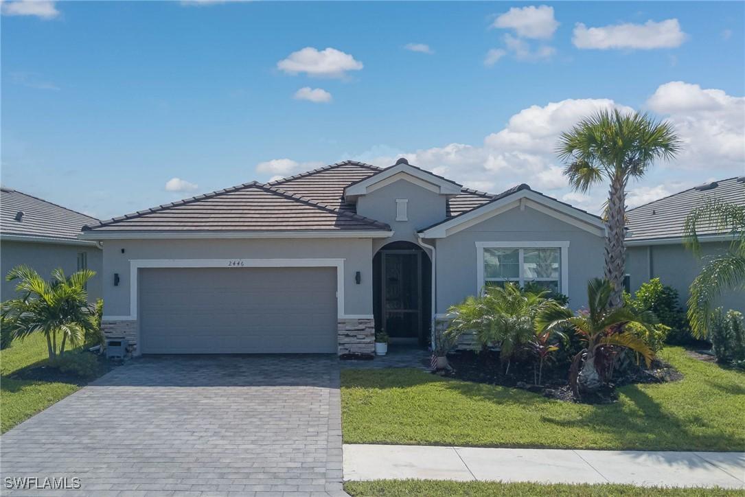 2446 Orchard St., Naples, FL 34120