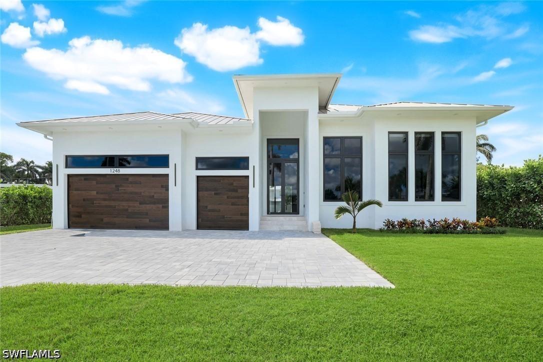 1248 13th Ave., Naples, FL 34102