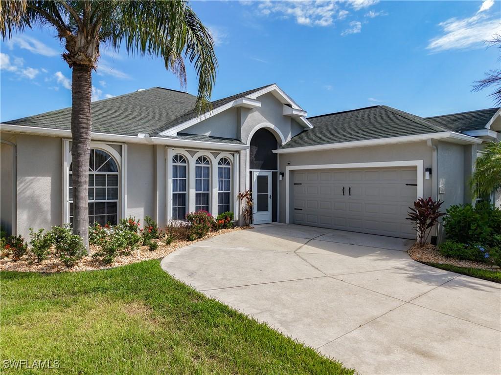 9346 Palm Island Cir., North Fort Myers, FL 33903