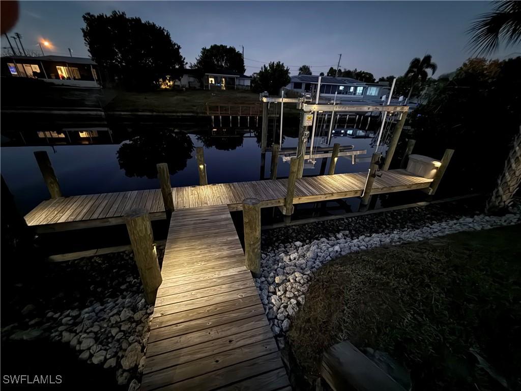 9346 Palm Island Cir., North Fort Myers, FL 33903