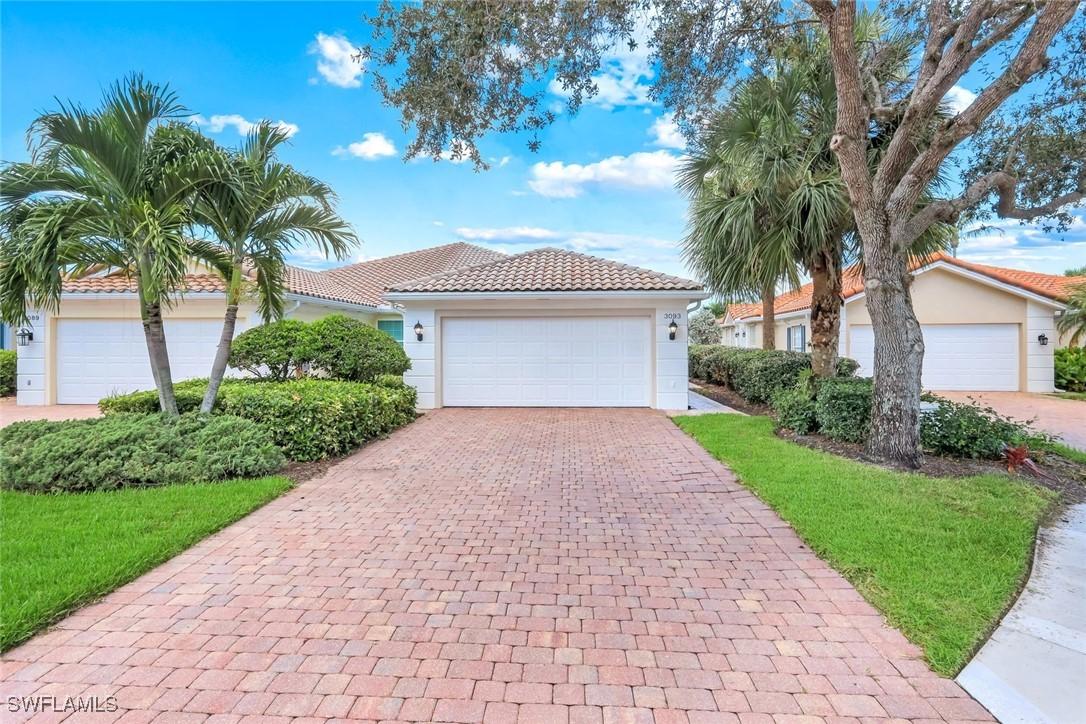 3093 Futuna Ln., Naples, FL 34119