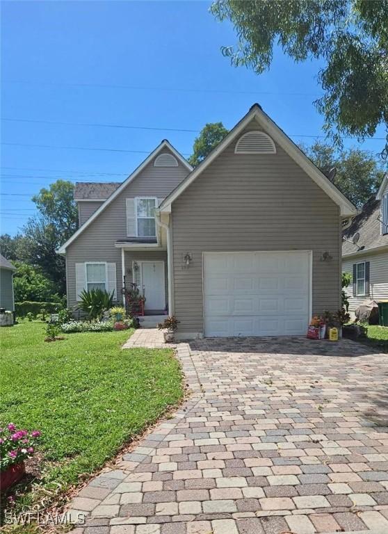 199 Leawood Cir., Naples, FL