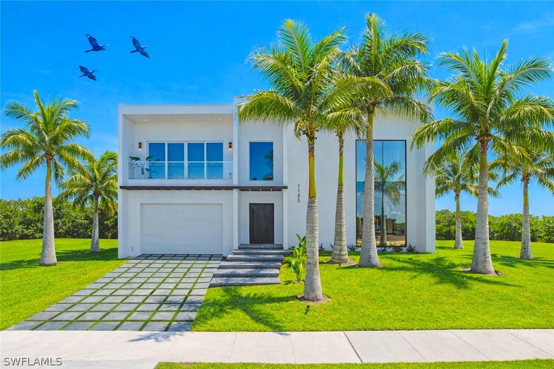 1135 Bluebird Ave., Marco Island, FL 34145