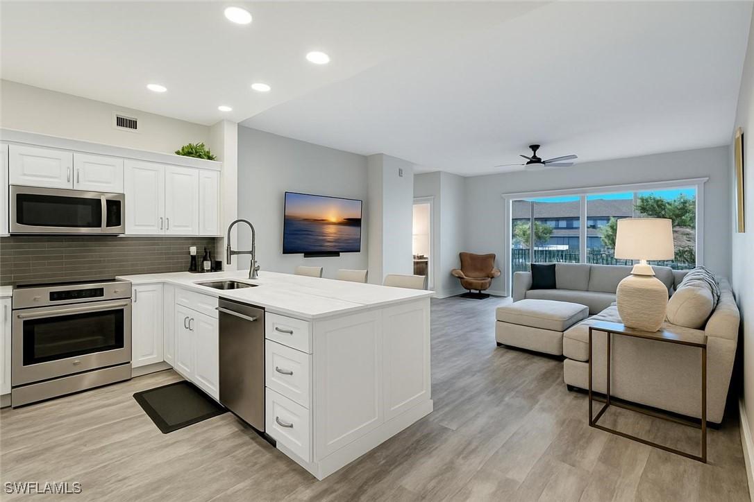 770 Bentwater Cir. #103, Naples, FL 34108