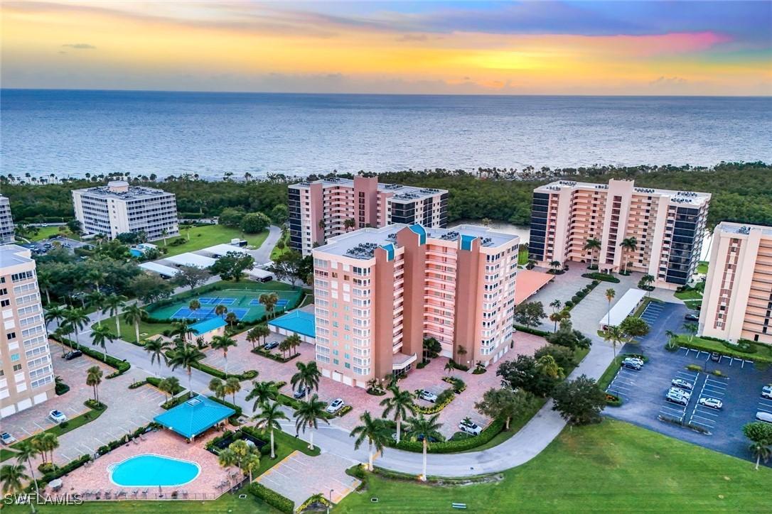 21 Bluebill Ave. #1001, Naples, FL 34108