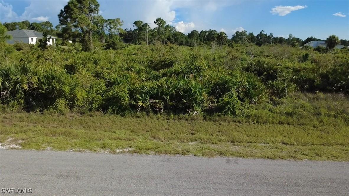 15 W 13th St., Lehigh Acres, FL 33972