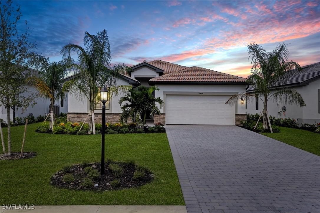 19053 Hinkley Dr., Estero, FL 33928