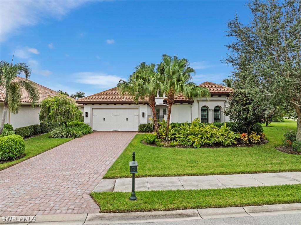 12443 Wisteria Dr., Naples, FL 34120