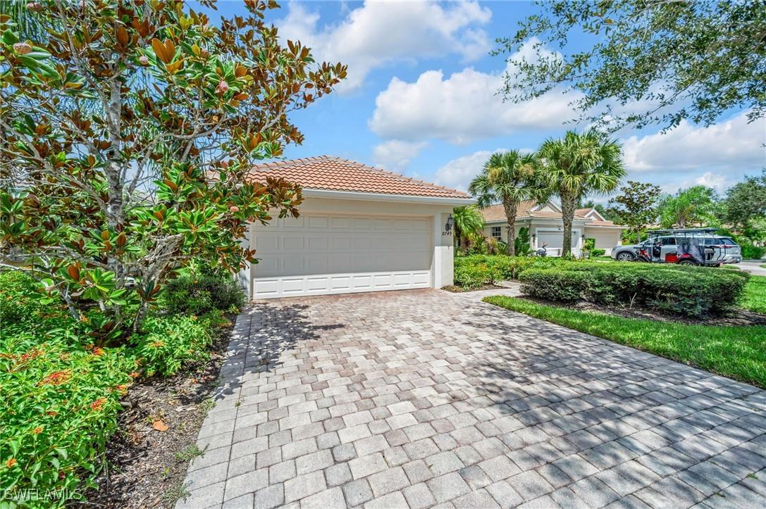 8749 Querce Ct., Naples, FL 34114