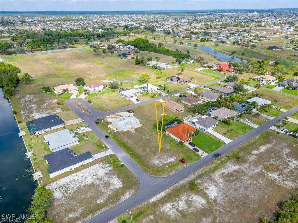 2625 NW 14th Ter., Cape Coral, FL 33993