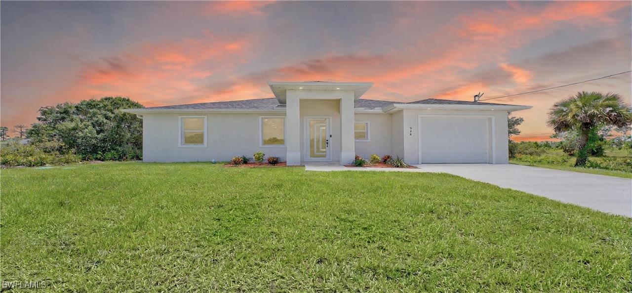 928 Grant Blvd., Lehigh Acres, FL 33974