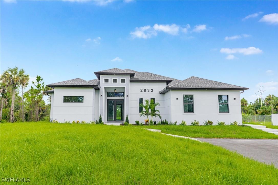 2832 6th Ave., Naples, FL 34120