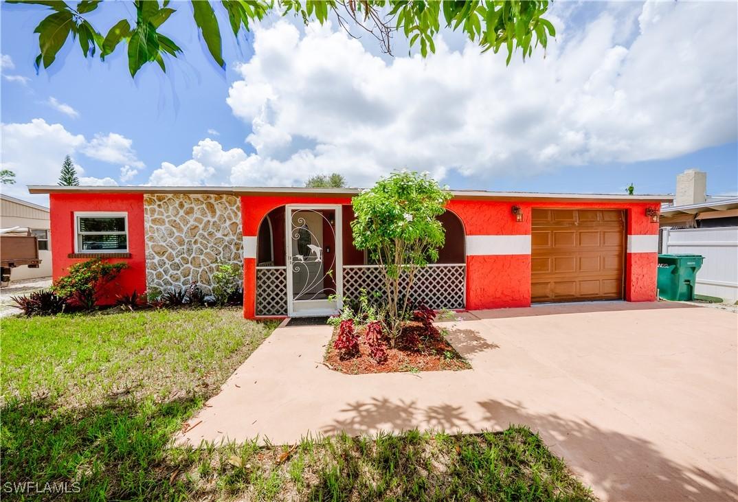 4512 Normandy Dr., Naples, FL 34112