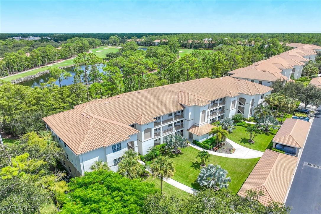 8267 Parkstone Pl. #207, Naples, FL 34120