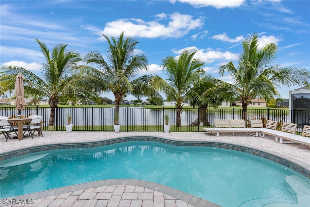 17491 Stepping Stone Dr., Fort Myers, FL 33967