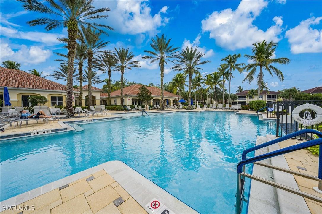 1760 Tarpon Bay Dr. #102, Naples, FL 34119