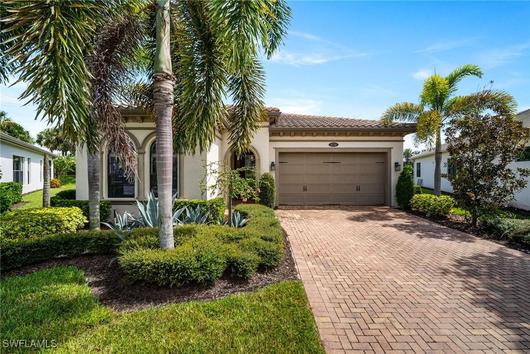 9236 Woodhurst Dr., Naples, FL 34120