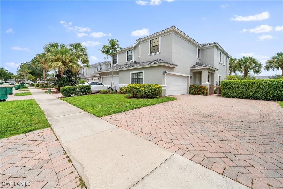 15662 Summit Place Cir. #385, Naples, FL 34119