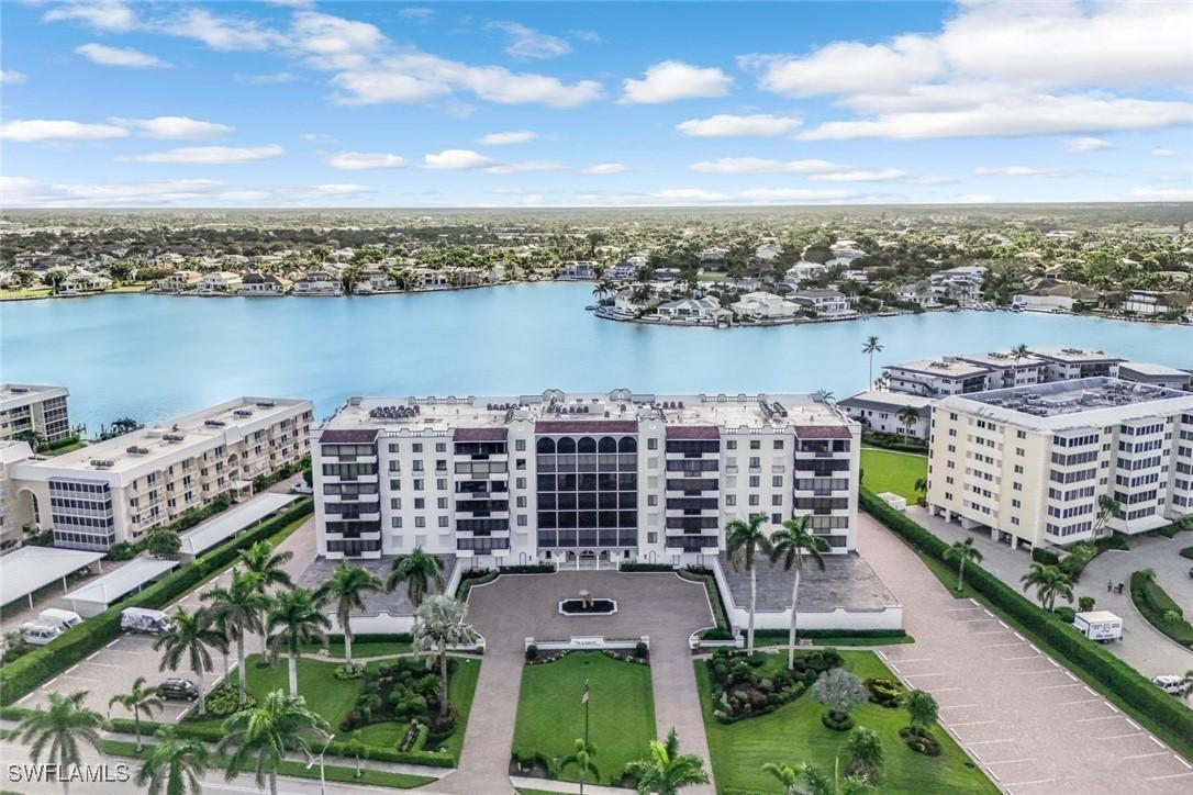 3430 Gulf Shore Blvd. #5J, Naples, FL