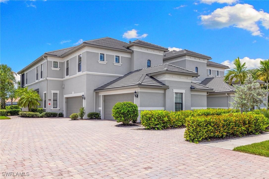 12046 Covent Garden Ct. #903, Naples, FL 34120