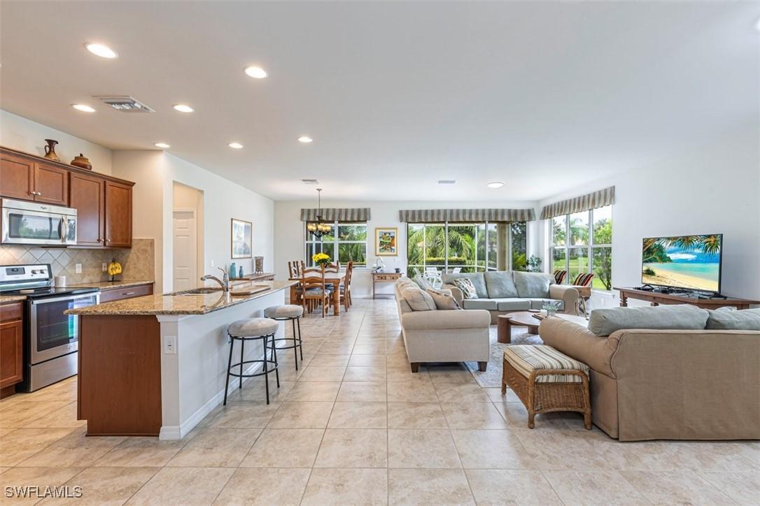 28062 Pisces Ln., Bonita Springs, FL 34135