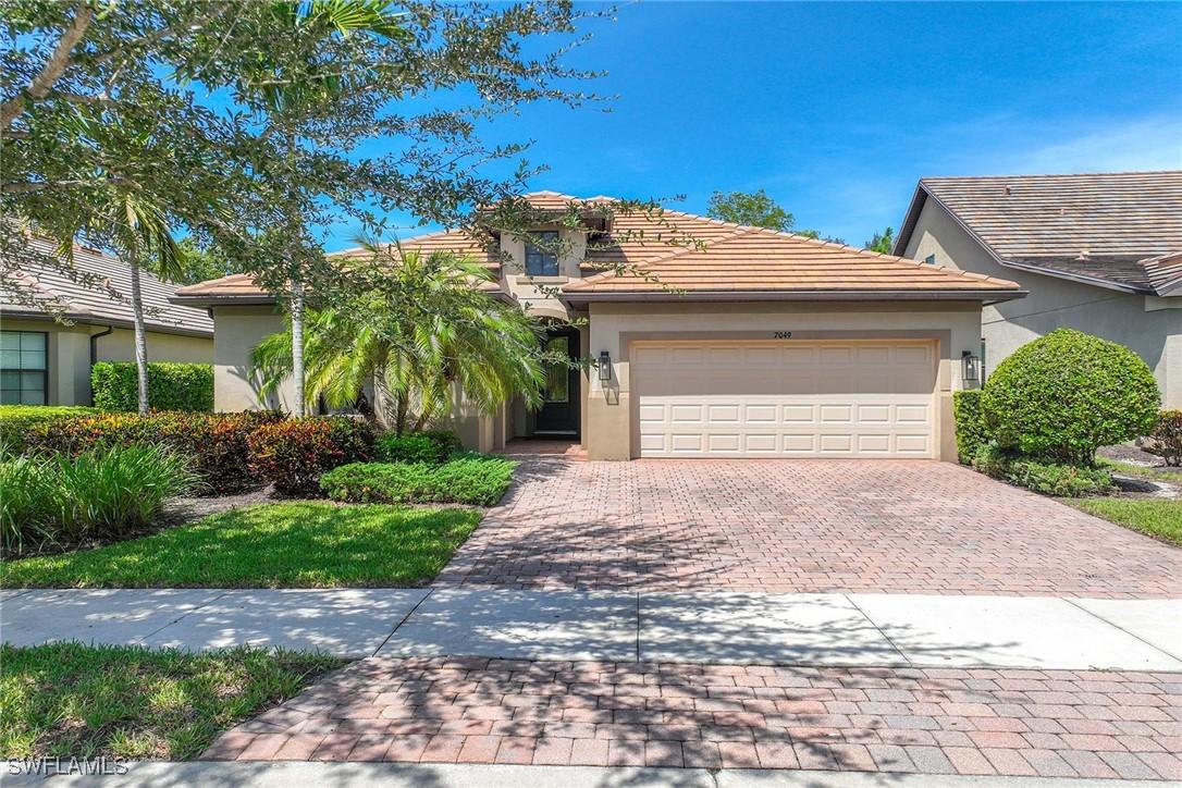 7049 Live Oak Dr., Naples, FL 34114