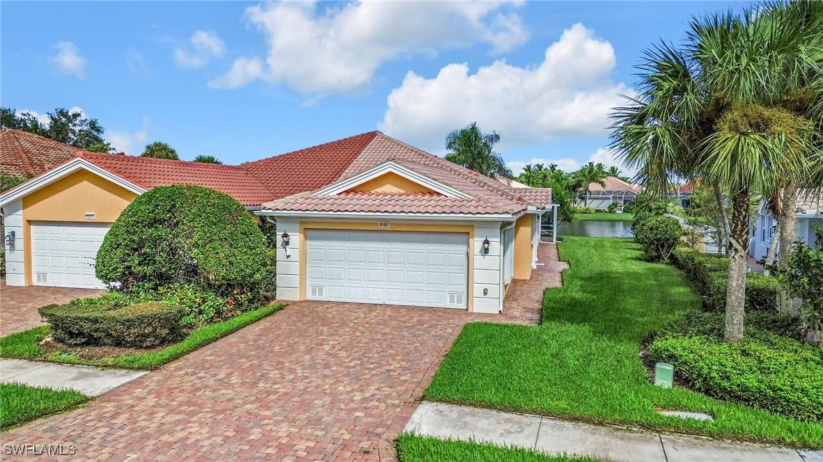 8165 Xenia Ln., Naples, FL 34114