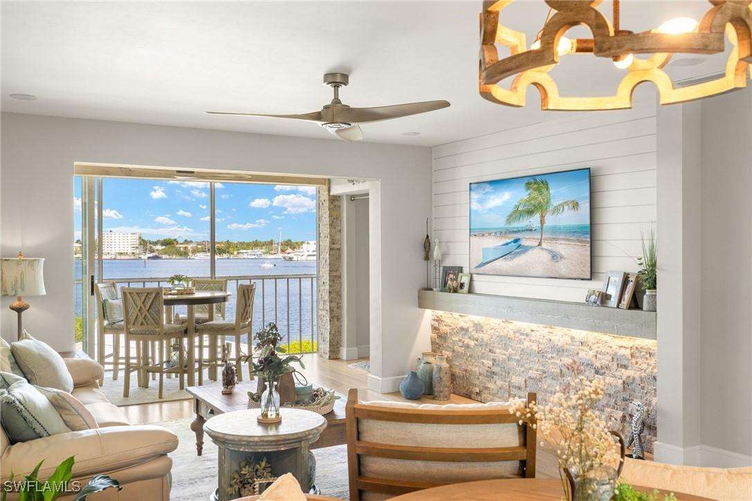 1140 Little Neck Ct. #D37, Naples, FL 34102