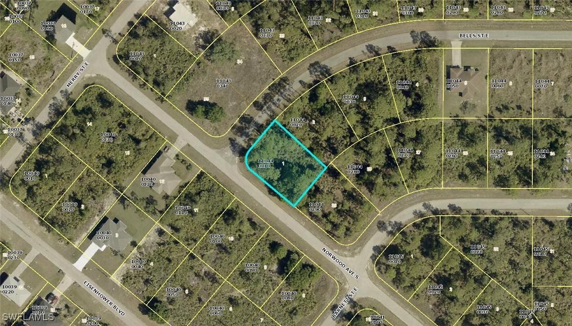 1026 Bells St., Lehigh Acres, FL 33974