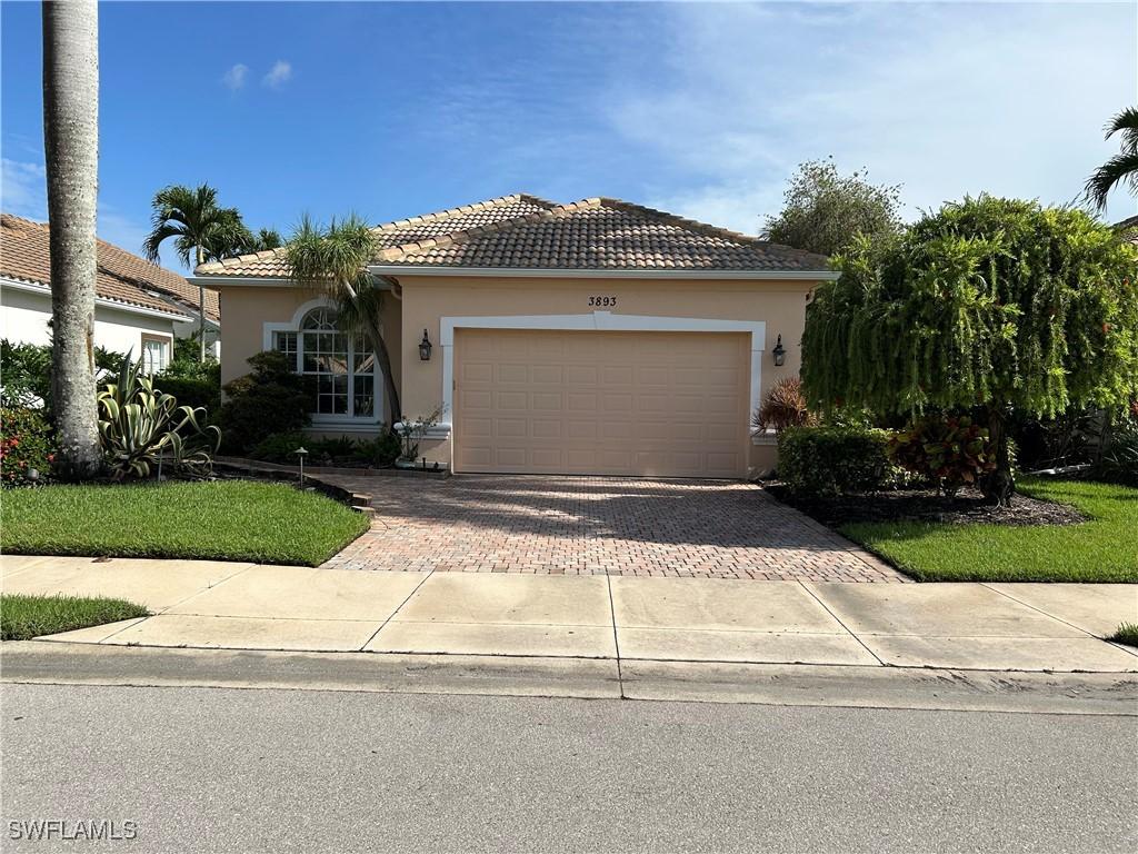 3893 Jasmine Lake Cir., Naples, FL 34119
