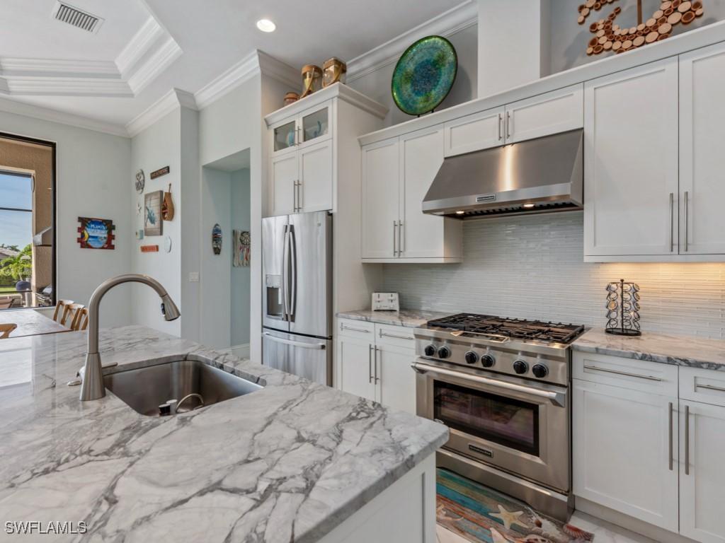 1107 Breakwater Ct., Marco Island, FL 34145