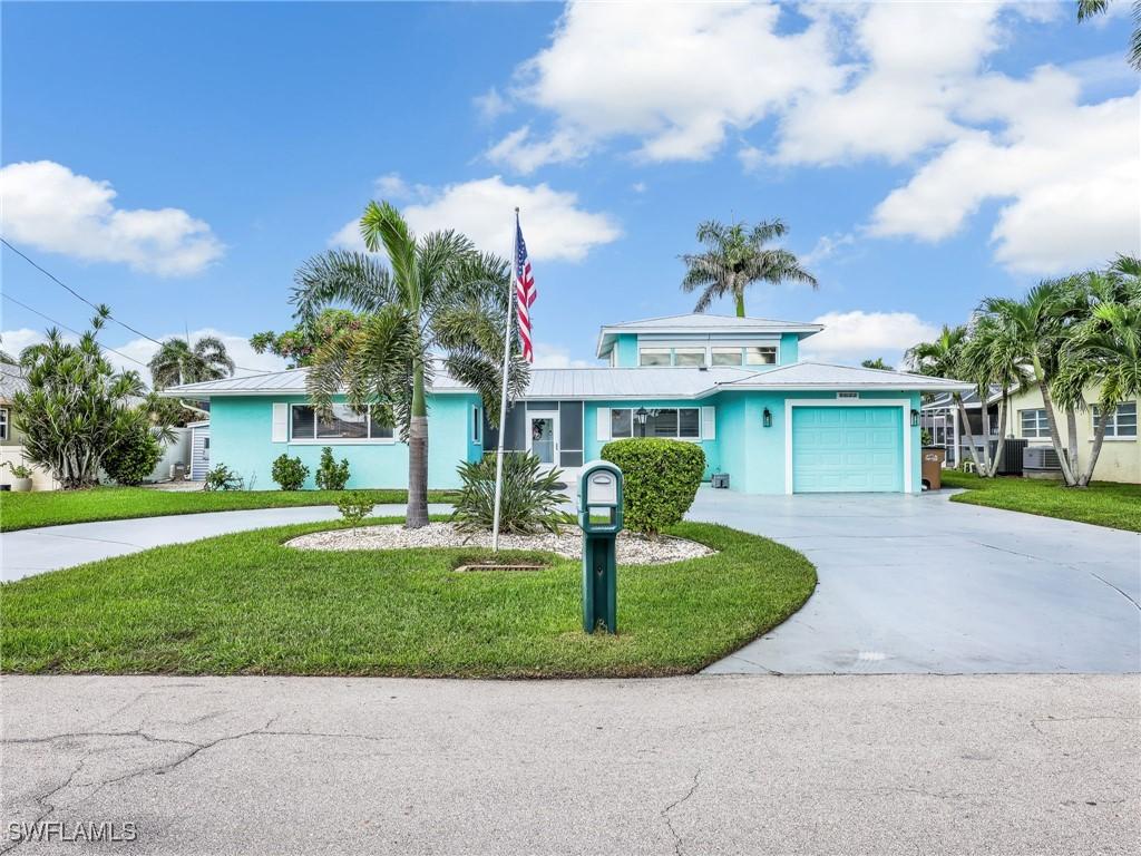 5622 Deauville Ct., Cape Coral, FL 33904