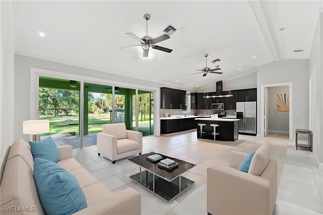 271 12th Ave., Naples, FL 34120