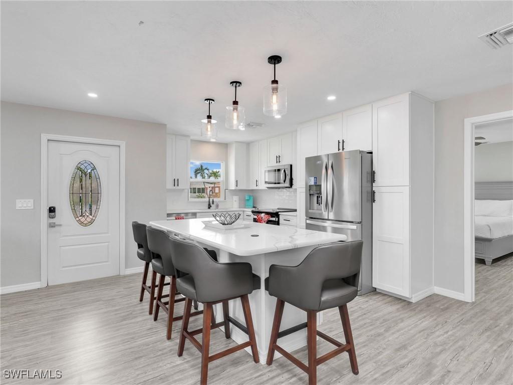 195 Hibiscus Dr., Fort Myers Beach, FL 33931