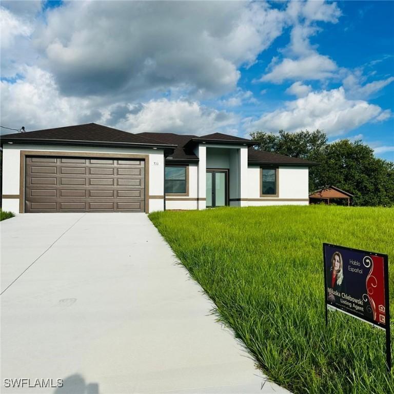 733 Knox Ave., Lehigh Acres, FL 33974