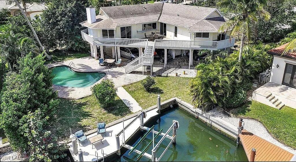 1800 Woodbine Ct., Marco Island, FL 34145