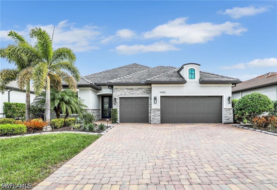 14382 Pine Hollow Dr., Estero, FL 33928