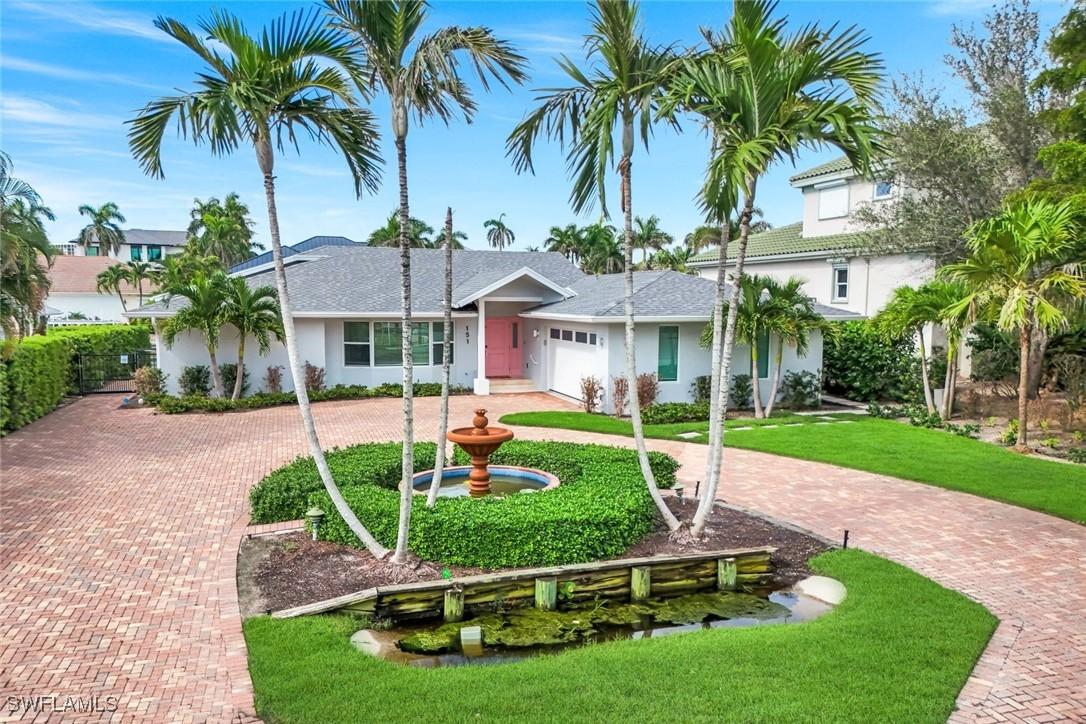 151 Bayview Ave., Naples, FL 34108